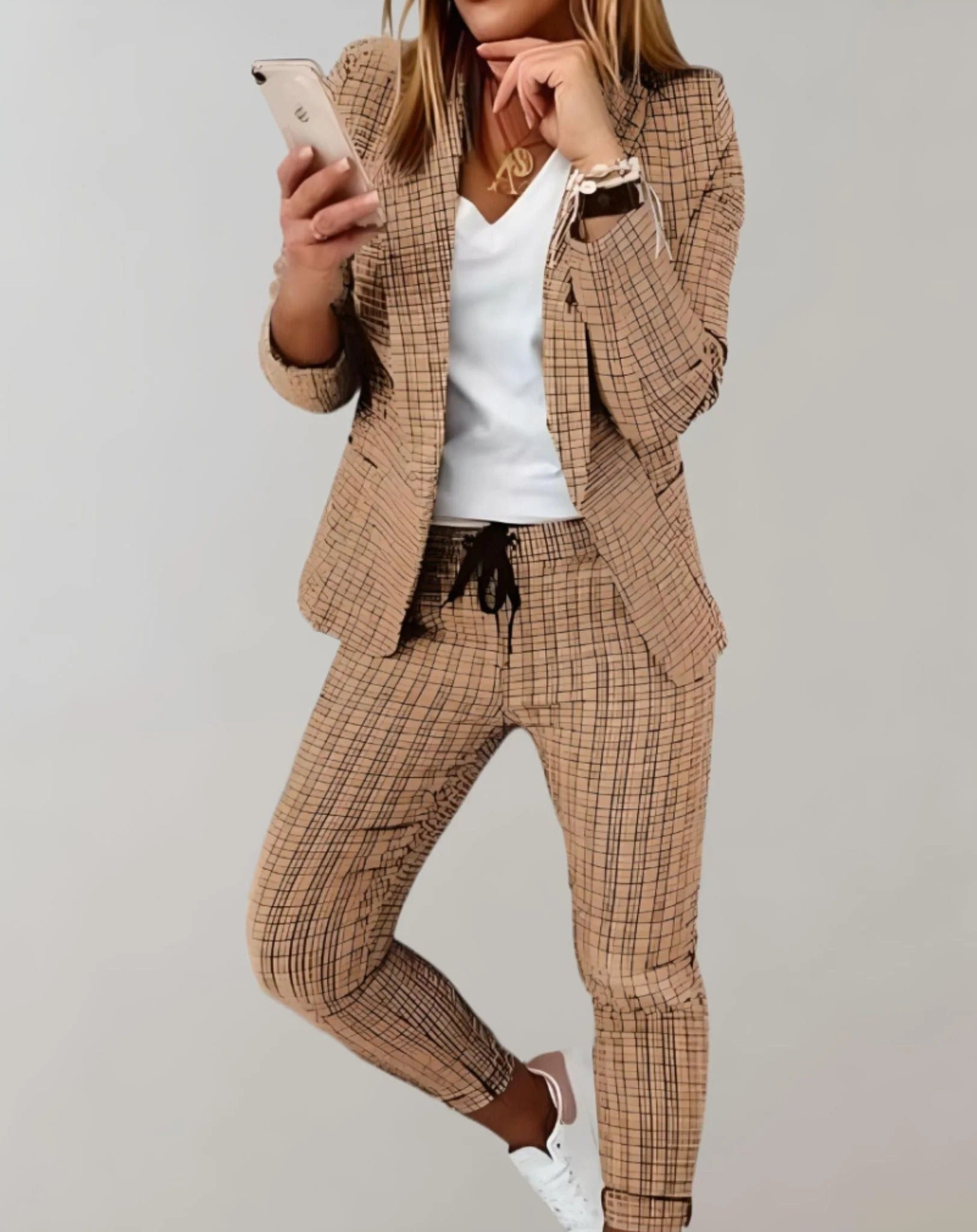 Elegant Blazer and Trousers Set for Women