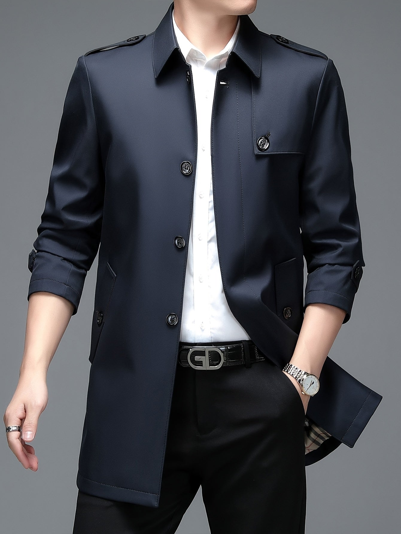 Men's trench coat with lapel collar and button fastening