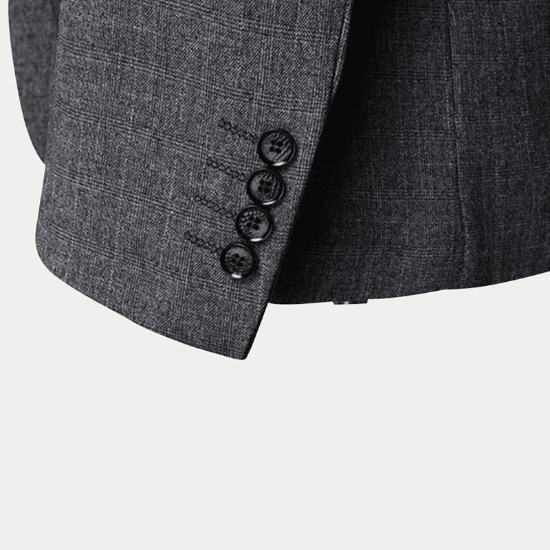 Men's suit with timeless design