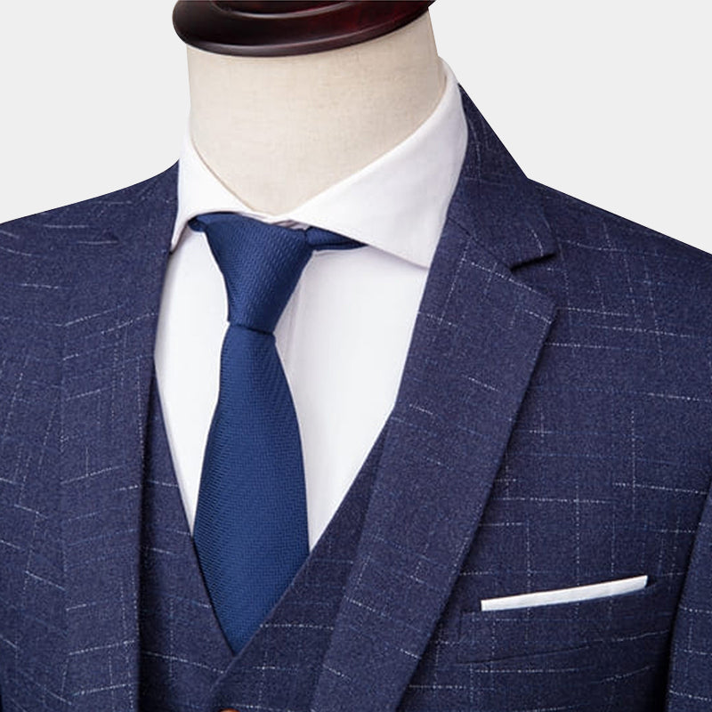 Men's suit with modern design