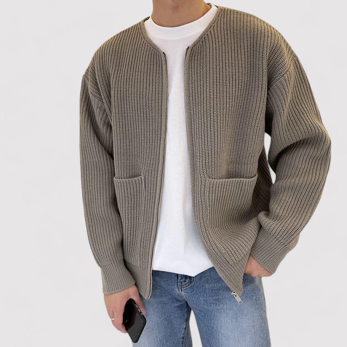 Men's Classic Knitted Cardigan with Pockets